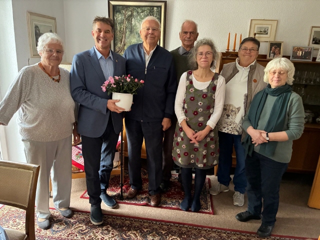 Bild von links nach rechts: